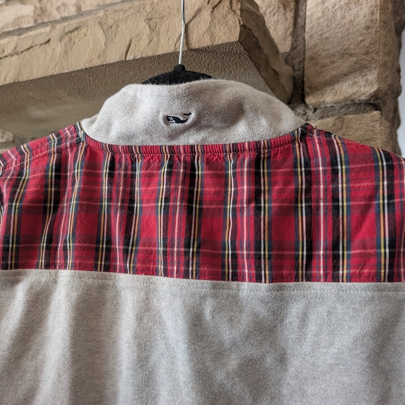 Vineyard Vines Tartan Plaid Quarter Zip Pull Over, Large - Picture 7 of 7